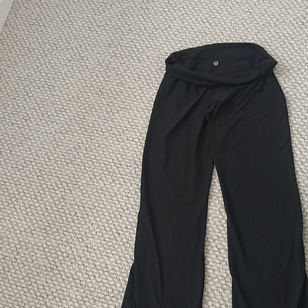 Black Lululemon yoga pants women's S